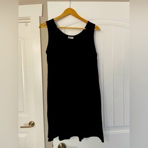 Buttercream clothing flowy tank dress in size L. Black.